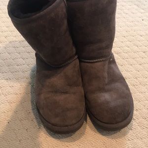 Brown women’s uggs
